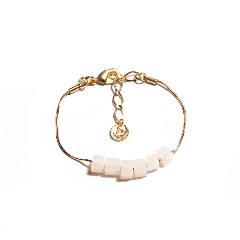 Luciana bracelet with Agate stone cubes and gold-plated metals
